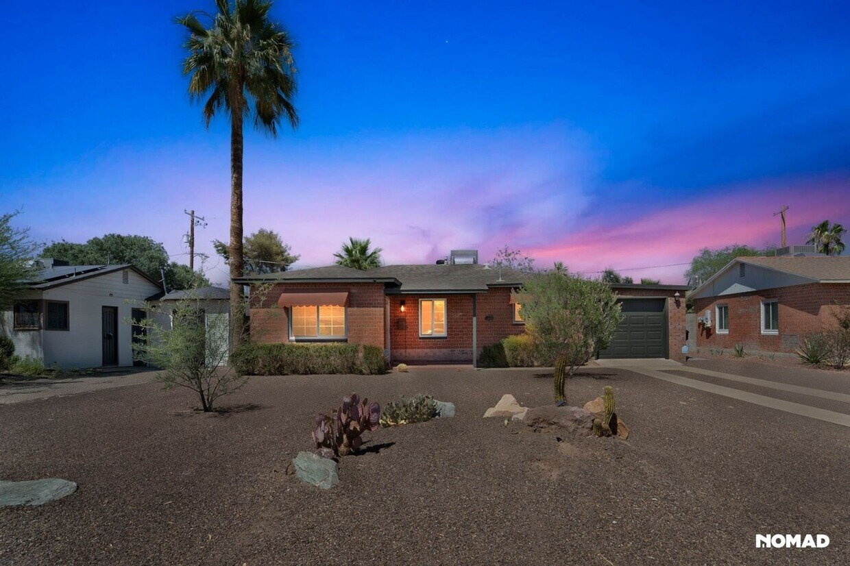 Primary Photo - Charming 2BR House in Phoenix