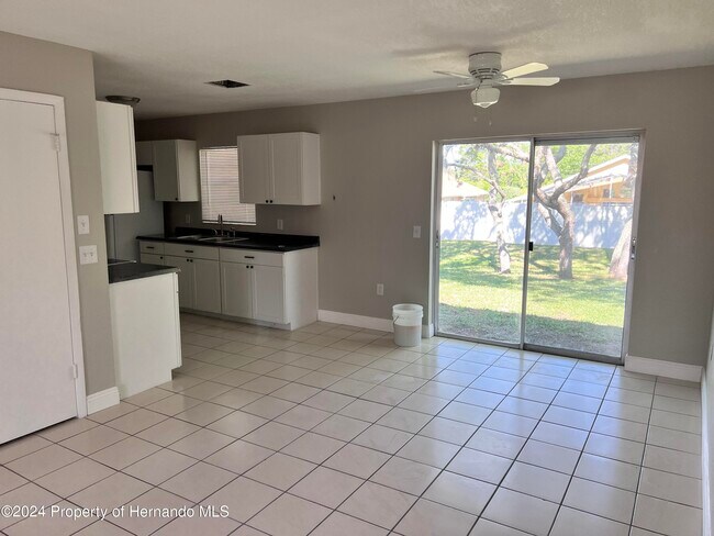 Building Photo - 13105 Hanley Dr