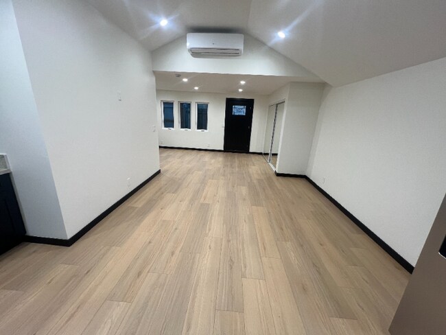 Foto del edificio - 1405-1405 Crenshaw Blvd