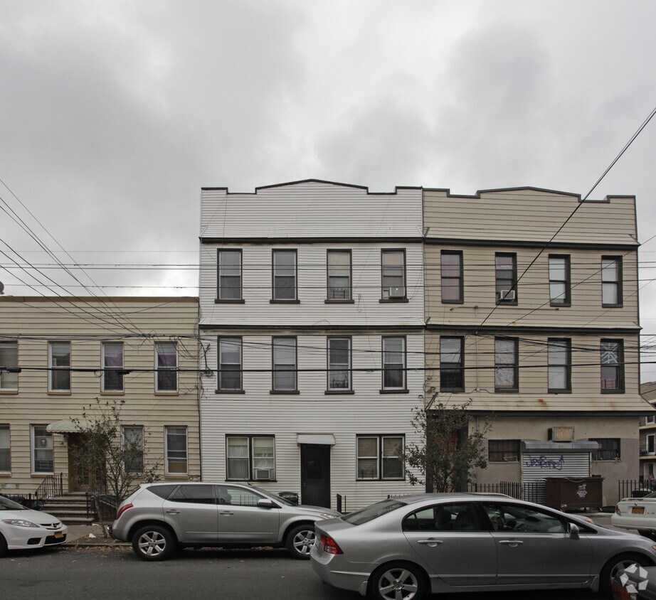 Building Photo - 504 Woodward Ave