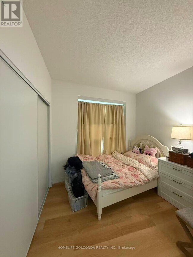 Photo du bâtiment - 117 McMahon Dr