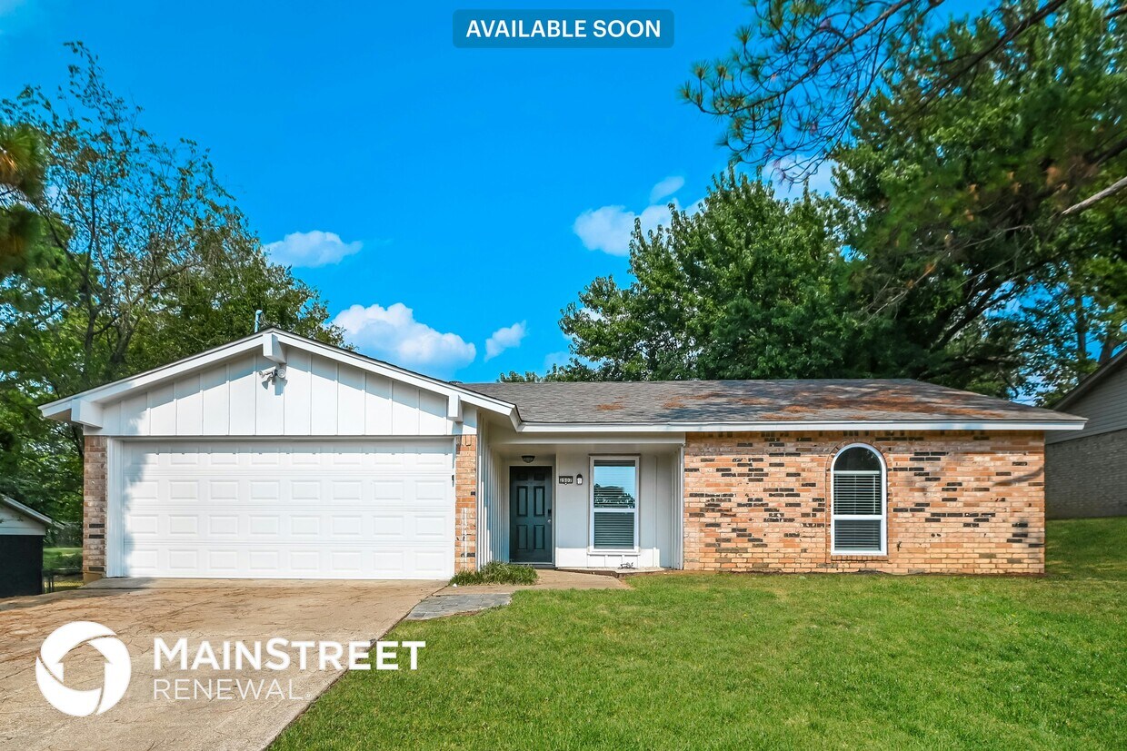 Primary Photo - 2507 Hilldale Blvd