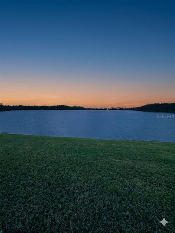 Foto del edificio - 3917 Serenade Ln