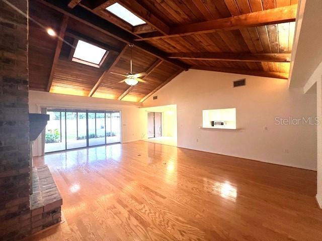 Foto del edificio - 2028 Benford Ave