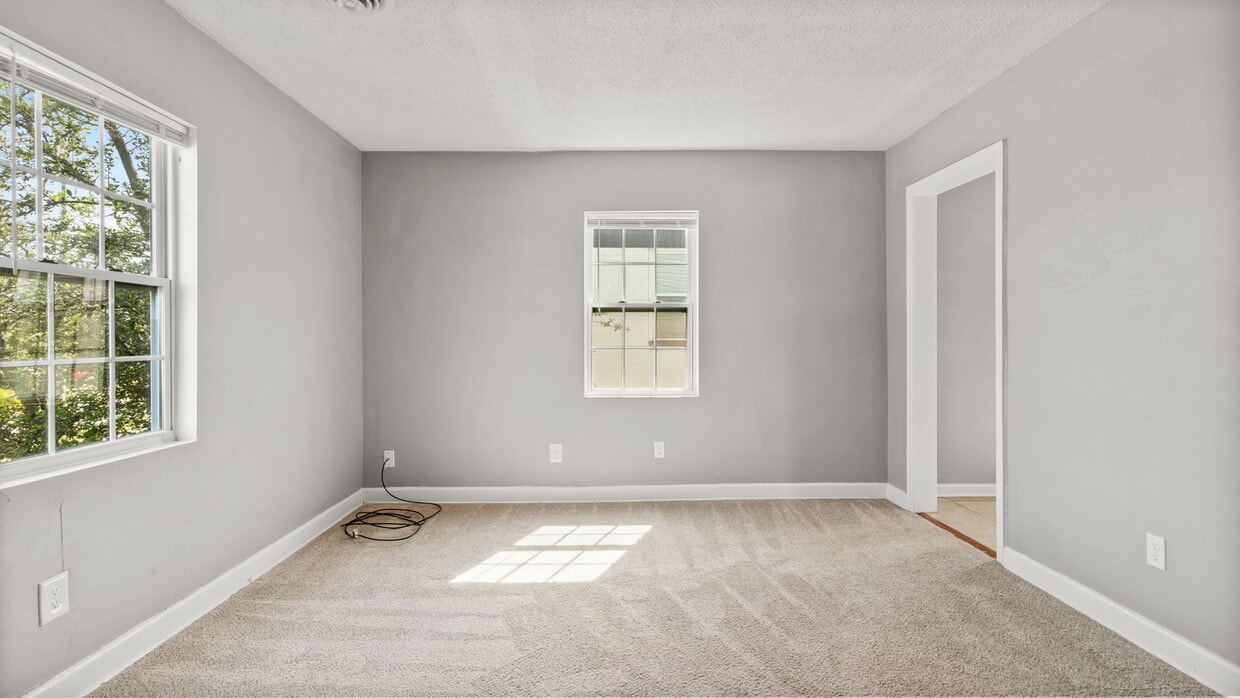 Primary Photo - 1451 W Ocean View Ave