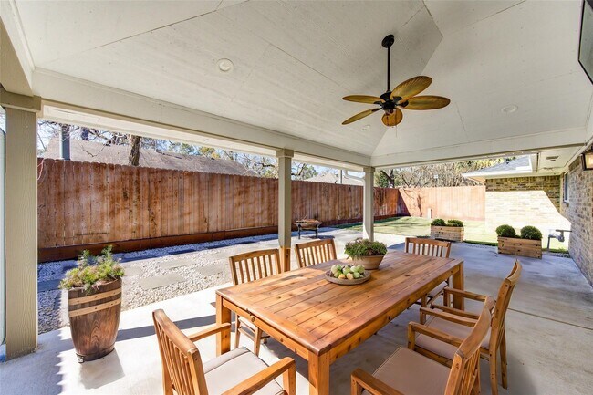 Foto del edificio - 29115 Raestone St