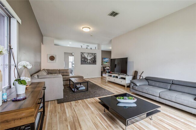 Building Photo - 4202 Sabal Ridge Cir