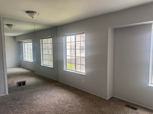 Foto del edificio - 30284 Southfield Rd
