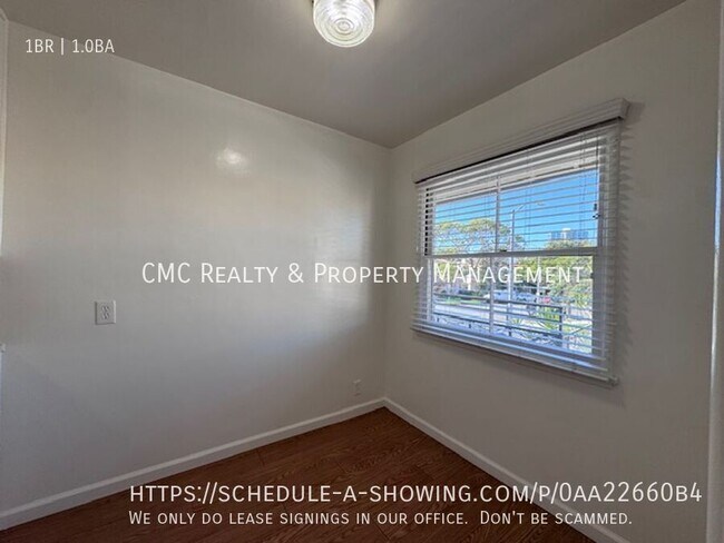 Foto del edificio - 3301 E 2nd-7