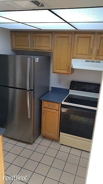 Building Photo - 2 br, 2 bath Condo - 1562 University Lane 705