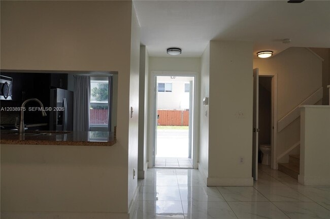 Building Photo - 9132 SW 148th Ct