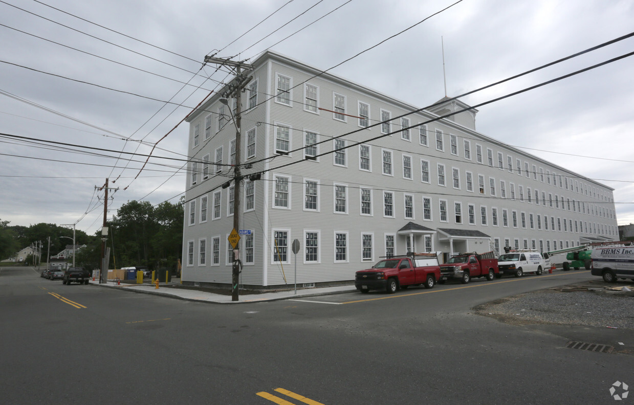 Building Photo - Ivory Keys Apartments