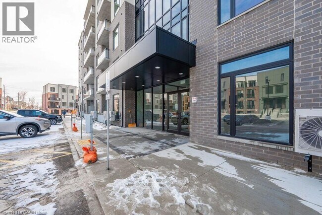 Building Photo - 107 Roger St