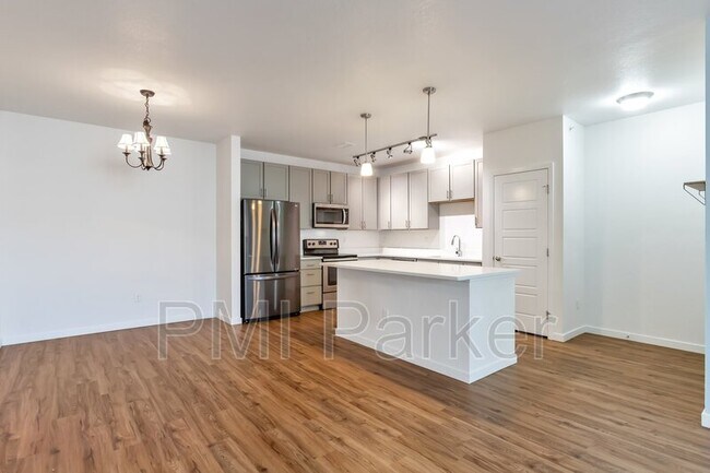 Building Photo - 17353 Wilde Ave