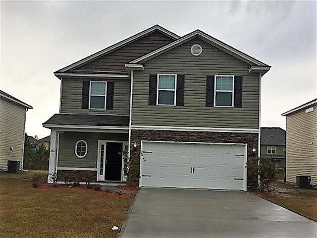 Foto principal - 236 Cypress Creek Lane