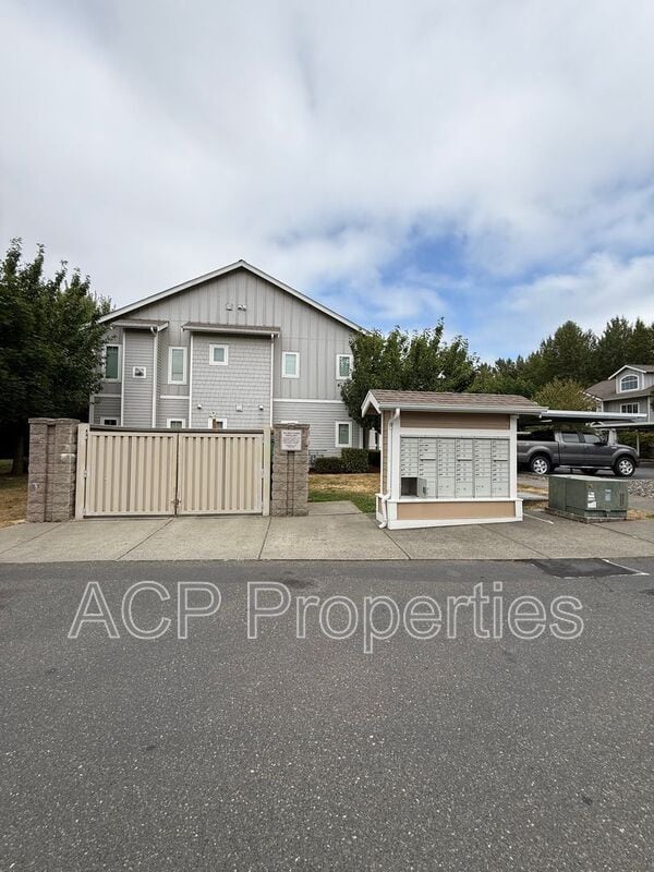 Building Photo - 4654 Celia Way