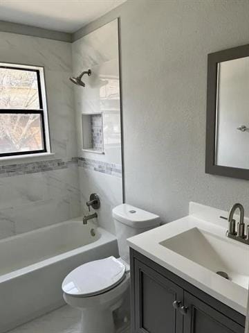 Building Photo - 7522 Holly Hill Dr