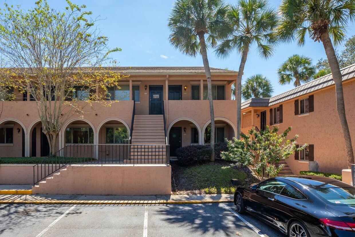 Primary Photo - Adorable condo, waterfront view