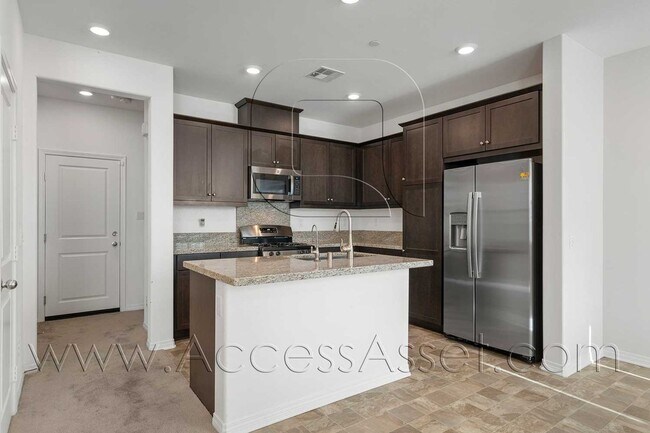 Foto del edificio - Dreamy 2-Story, 3 Bed/2.5 Baths Townhome I...