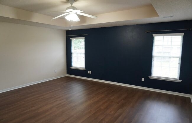 Building Photo - 7009 Lynnfield Dr SE