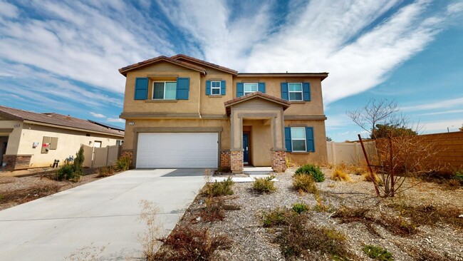 Building Photo - Cozy 4 Bedroom 2.5 Bath in Adelanto!