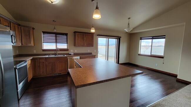 Building Photo - 1339 Lucchese Rd