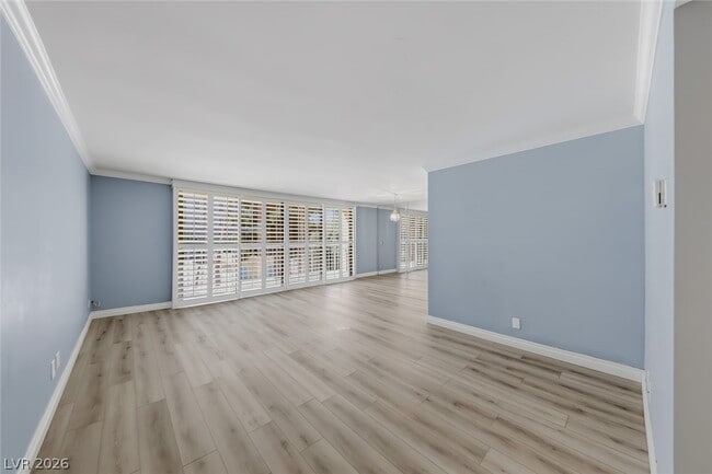 Foto del edificio - 205 E Harmon Ave