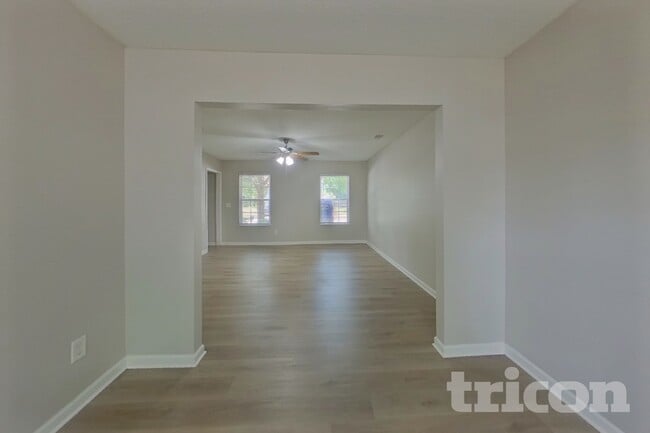 Building Photo - 2108 Wilkinson Dr