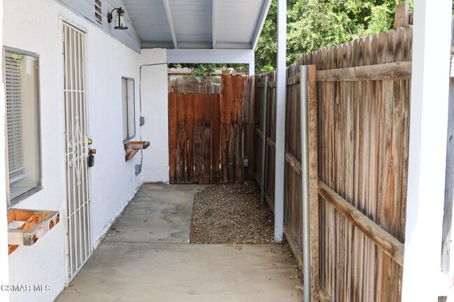 Building Photo - 4476 Apricot Rd