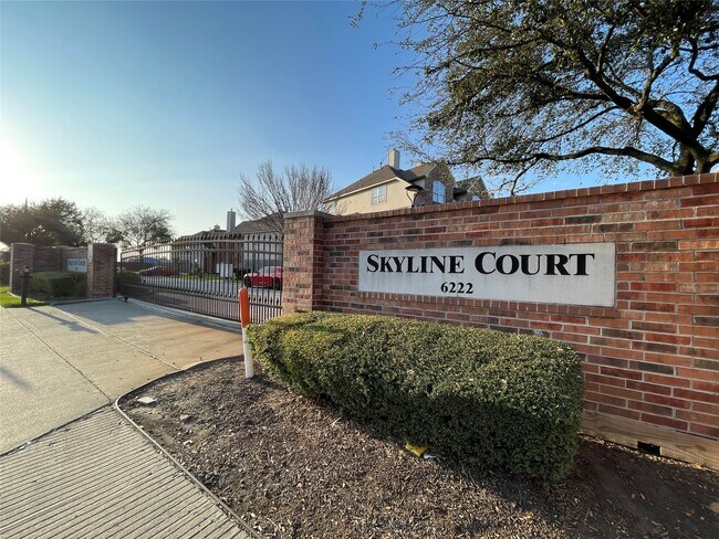 Foto del edificio - 6222 Skyline Dr