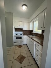 Building Photo - 2213 Jonathan Dr NW