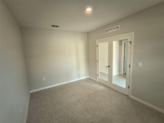 Building Photo - 45 Wellwood Ln
