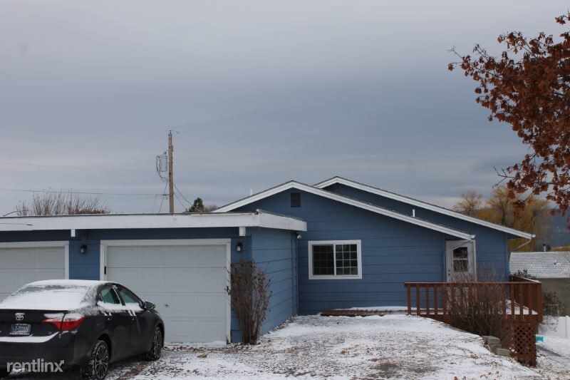 Primary Photo - 4 br, 2 bath Condo - 6 Parkway Drive A Unit A