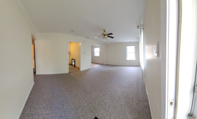 Building Photo - 316 Merrimac St