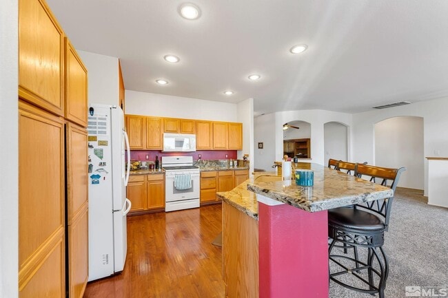 Building Photo - 6485 Jamon Dr