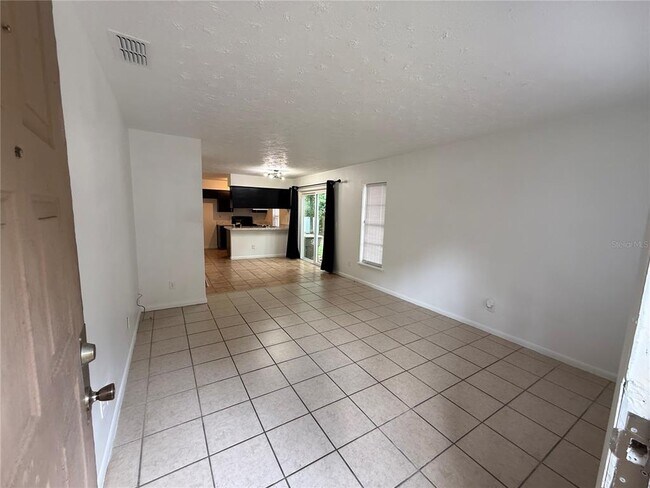 Foto del edificio - 2710 NE 23rd Ave