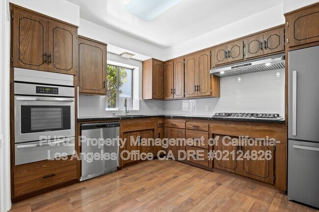 Foto del edificio - 1534 S Hayworth Ave