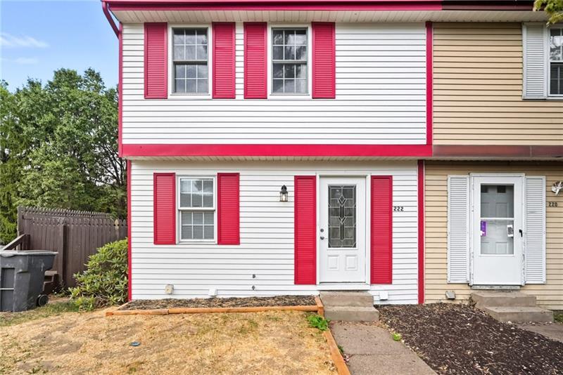 Primary Photo - 222 Parkwood Dr