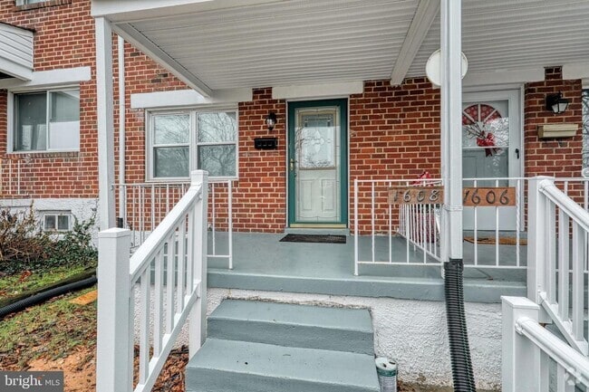 Building Photo - 1608 Inverness Ave