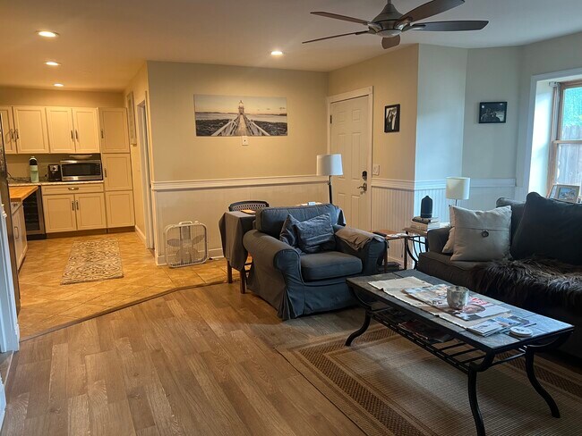 LIVING ROOM - 18 E Catherine St