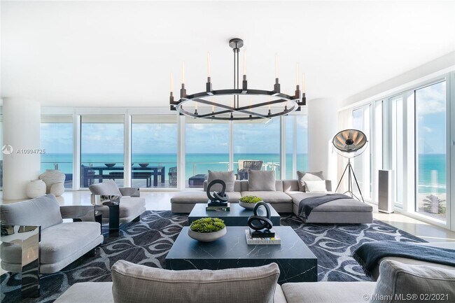 Foto del edificio - 9001 Collins Ave