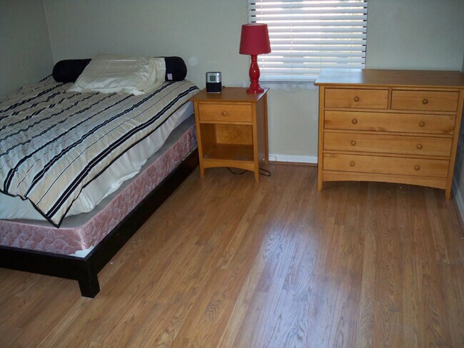 Foto del edificio - Saint Charles - Luxury 2 Bedroom, 2 Bathroom Condo