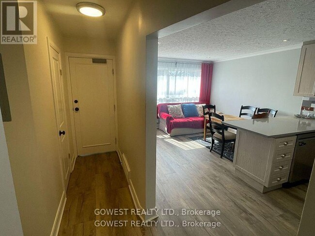 Photo du bâtiment - 158 Dixon Rd