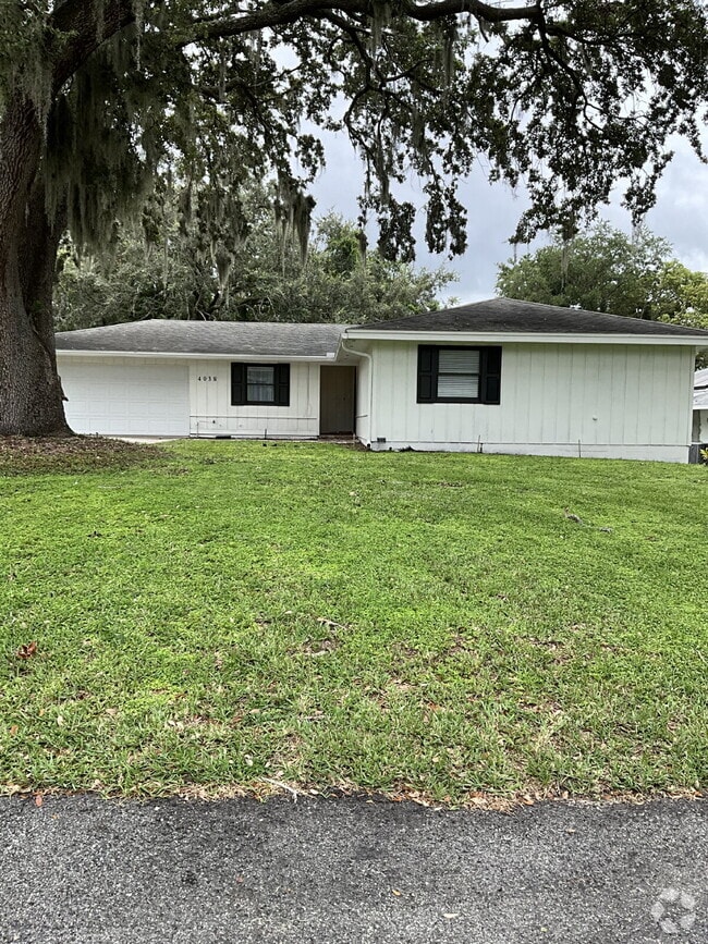 Building Photo - 4038 Doral