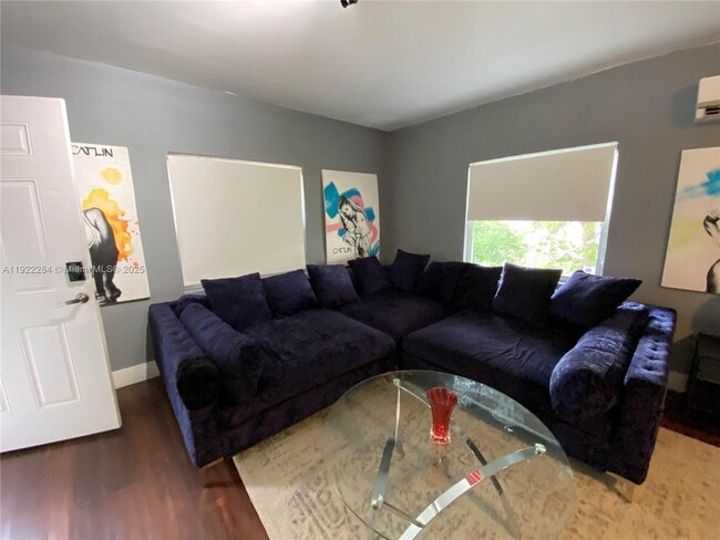 Building Photo - 274 NW 32nd St