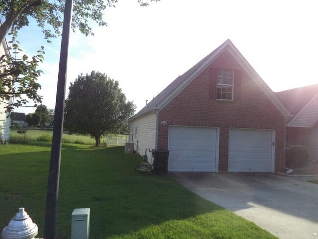 Building Photo - 3730 Golfe Links Drive