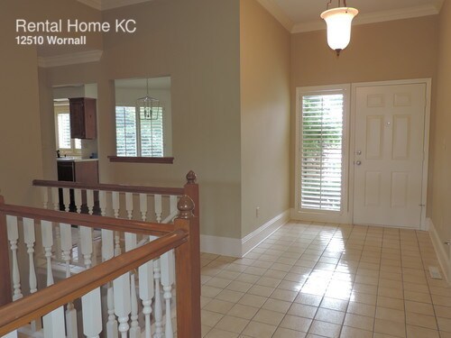 Building Photo - 12510 Wornall Rd