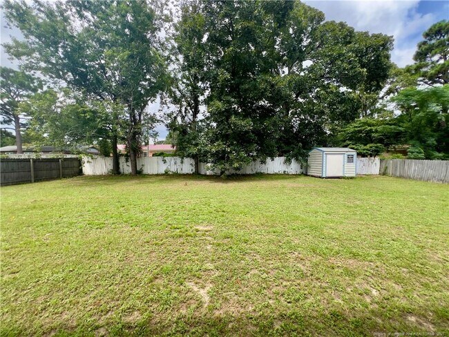 Foto del edificio - 5712 Bibar Rd