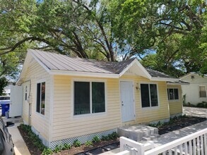 Building Photo - 285 NE 80th Terrace