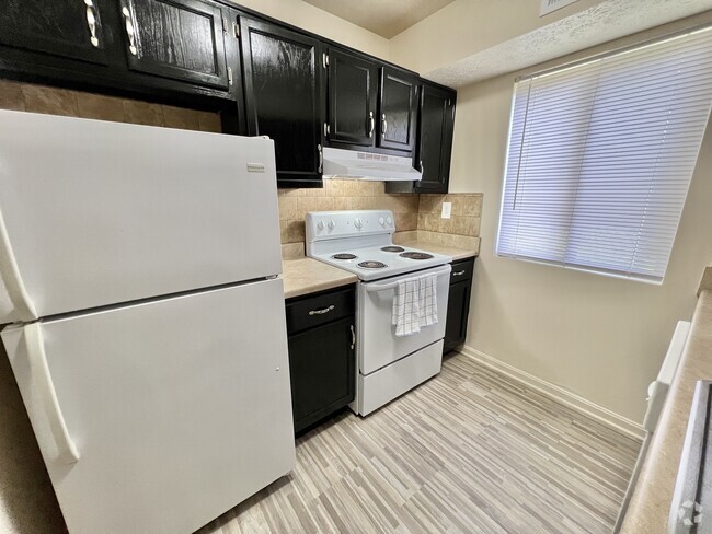 Building Photo - Glenview Apartments